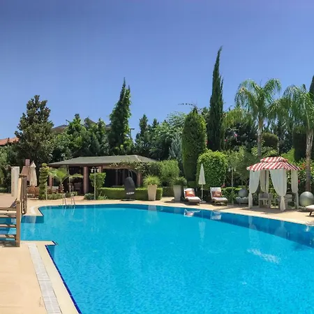 Sofia شقة فندقية كمر