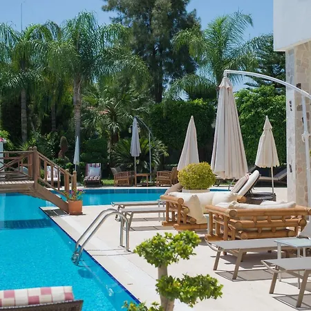 アパートホテル Sofia