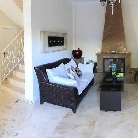 アパートホテル Sofia ケメル