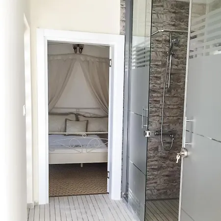 アパートホテル Sofia 4*