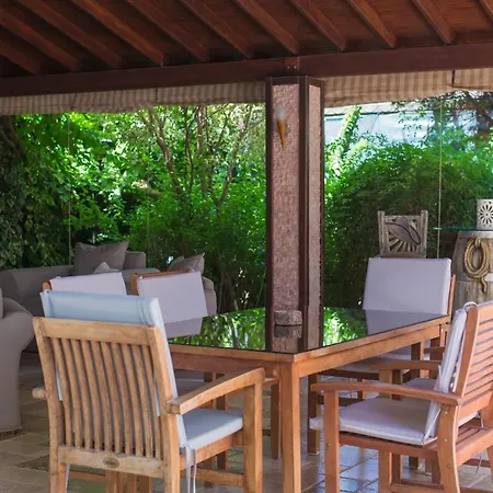 アパートホテル Sofia